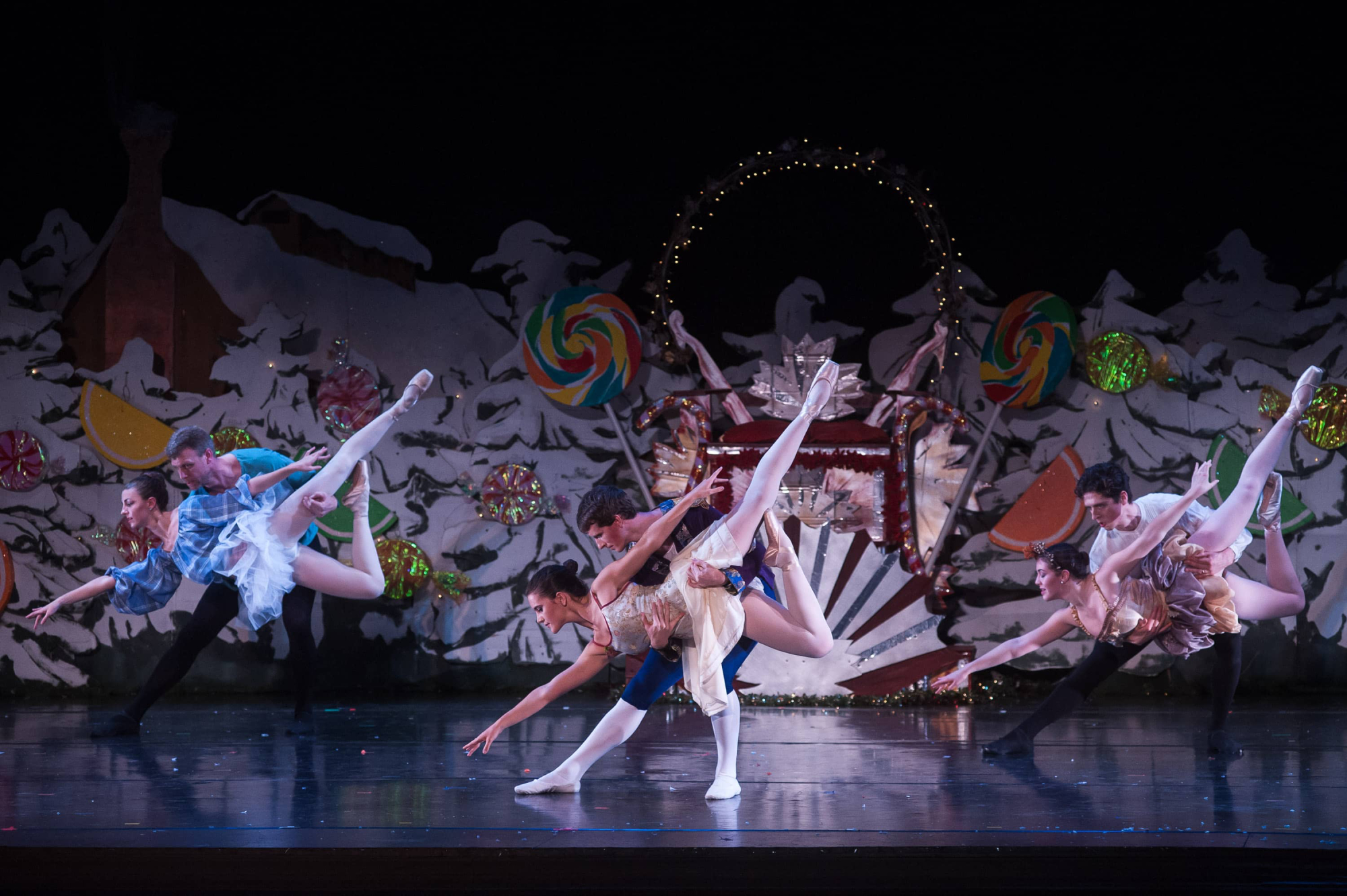 Green Mountain Nutcracker dancers performing the Grande Pas de Deux